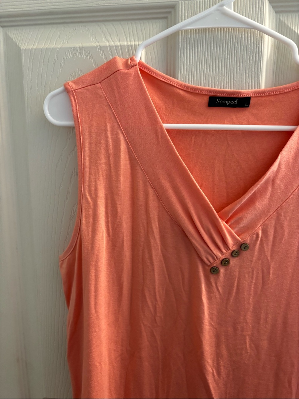 Sleeveless V-Neck Coral Tank Top L - Picture 4 of 6